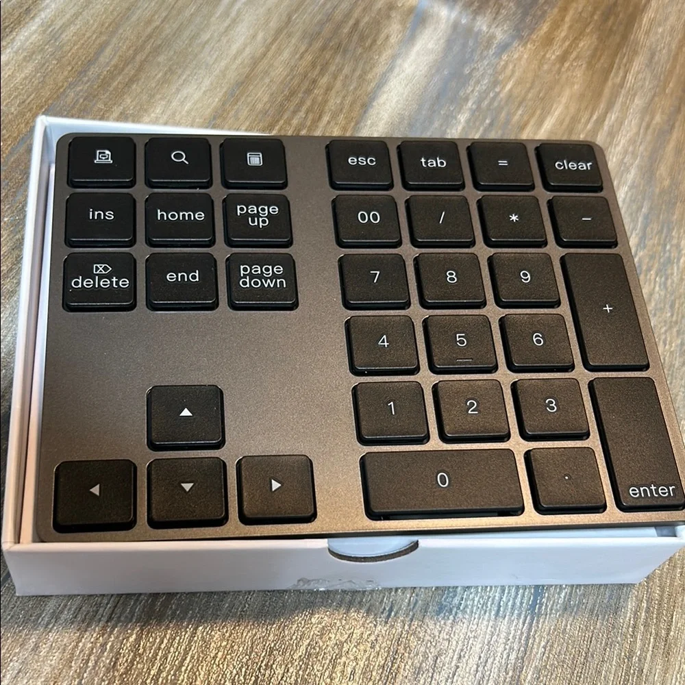 Joyeky Bluetooth Wireless Numeric Keypad,